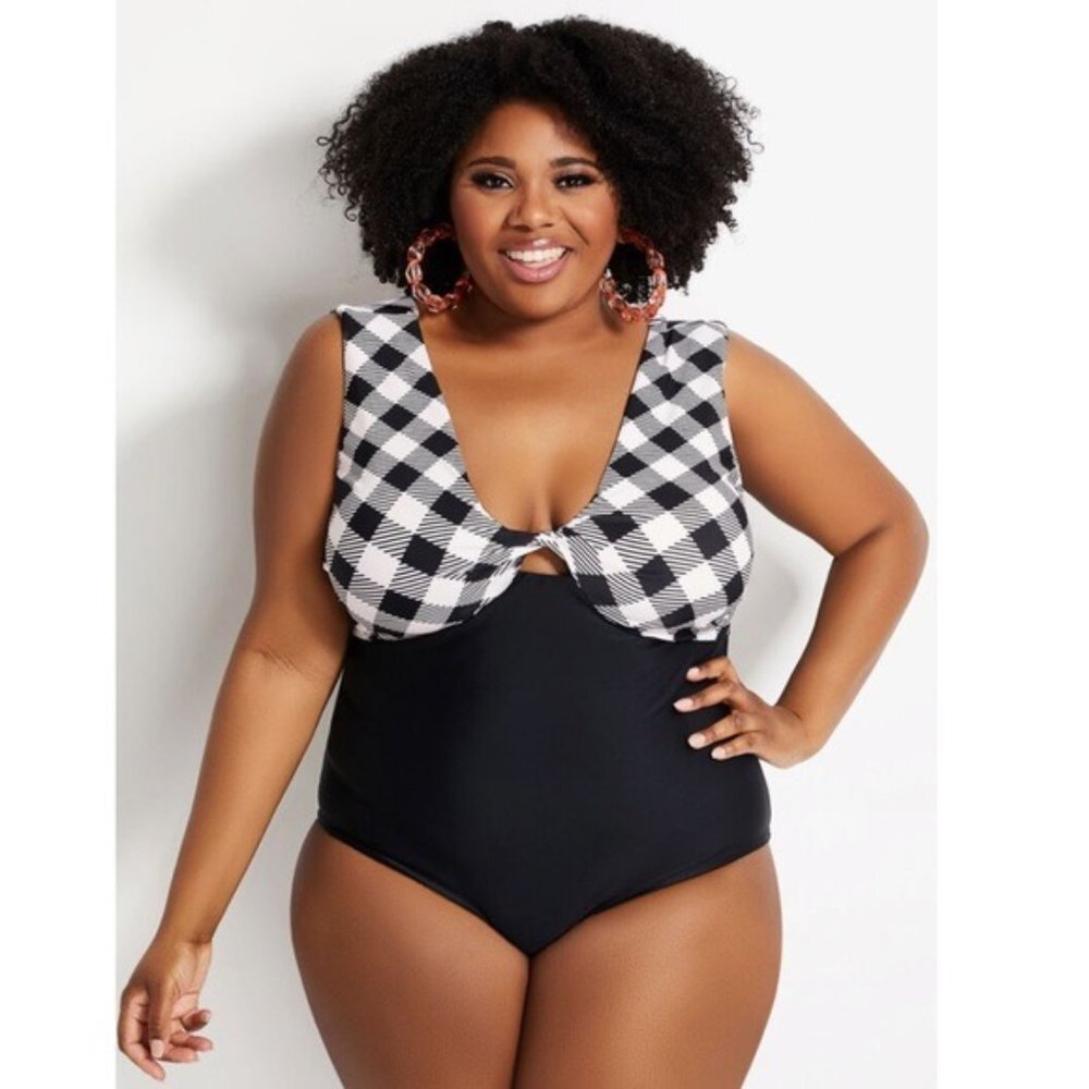 Raisins Curve Gaia Black & White Houndstooth Plaid Slimming Swimsuit New